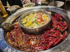 -洞亭火锅(防空洞总店)