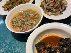 -呷湘厨·鱼汤捞饭·剁椒鱼头·湘菜(国家会展中心店)