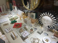 -LADY FAFA(巨鹿路陕西南路路口店)