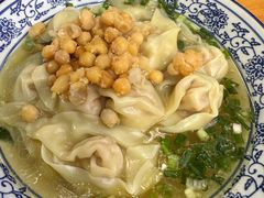 -渝之汇牛肉豌杂面