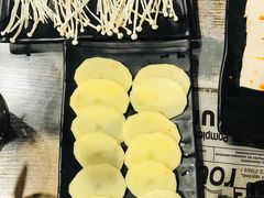-三国惹火烤肉·中日韩烤肉集合店(百草路店)