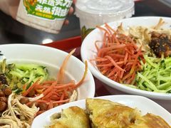 -牛一嘴·兰州牛肉面·大盘鸡(财富中心店)