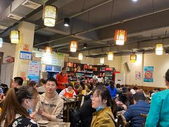 大堂-肖肖酸萝卜鱼火锅(总店)