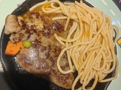 -豪客来牛排(空港华联店)