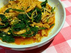 菠菜豆芽拌面筋-西域阿里马新疆菜·清真(桂花路店)