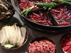-正贰捌经重庆老火锅(建设路店)