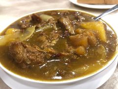 咖喱牛腩饭-喜莲咖啡