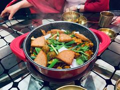 麻辣鸡煲-大龙凤鸡煲(万菱汇店)