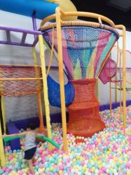 -蹦贝运动中心·蹦床·攀岩·闯关(龙岗店)