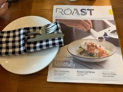 -ROAST coffee & eatery