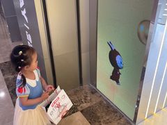 -泡泡玛特POPMART(蓝色港湾店)