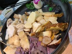 -一朵菌·野生菌探索家火锅(南亚店)