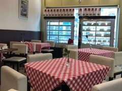 大堂-红宝石·鲜奶小方·海派西点房(南丹店)