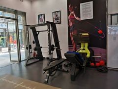 -思迈威健身(积玉桥万达店)