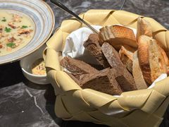 -LESCEDARS Brasserie Bistro香柏树