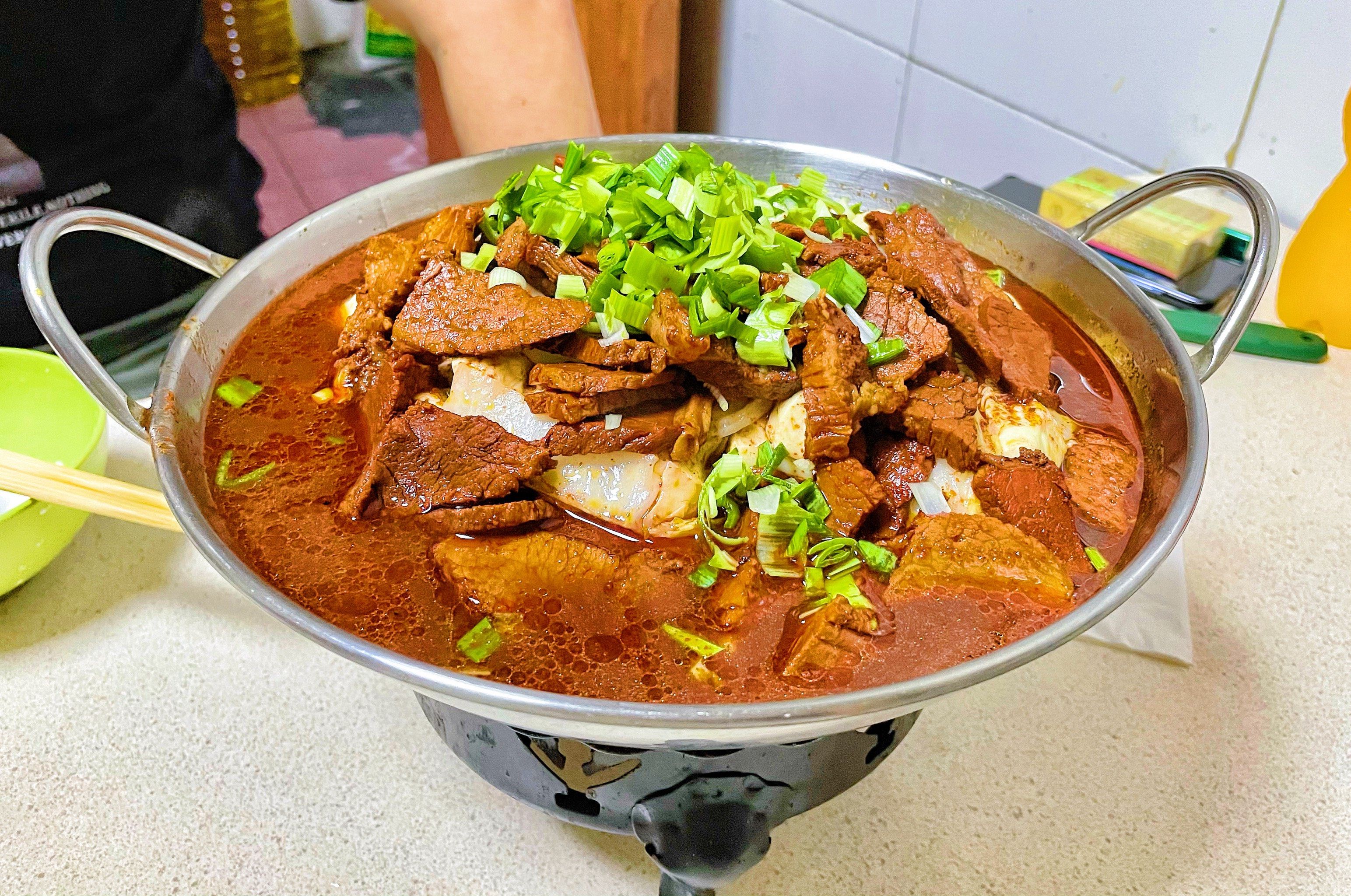 好活丝的牛肉锅仔