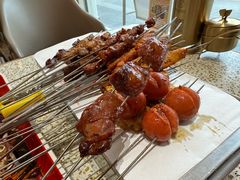 -小董哥烤串·爆汁大油边(故宫店)