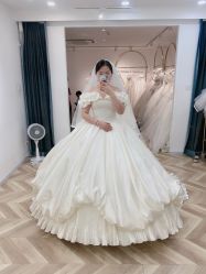 -予白婚纱礼服馆