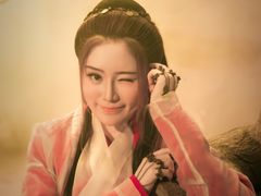 -九月鹰飞汉服摄影工作室