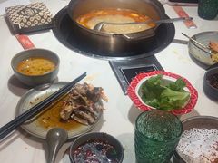 -喃喃椰·糟粕醋·椰子鸡火锅(七堡花园店)