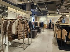 -MaxMara(燕莎奥特莱斯店)