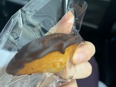 巧克力榛子玛德琳-OUR Bakery(中海环宇荟店)