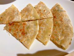 -荣小馆(椒江青悦城店)