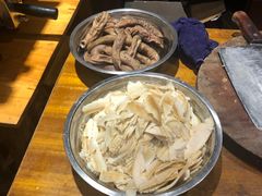 -谢老五跷脚牛肉·非遗传承店