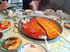 -鸿姐老火锅(疁城新天地店)
