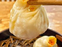 蟹黄小笼包-常鲜德乐购迎桂馒头店(麻巷公寓店)