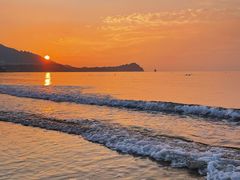 -青岛石老人海水浴场