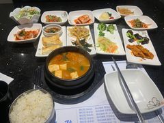 -青松馆韩国料理(香港中路佳世客店)