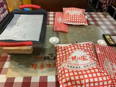 -蚝火爆·烧烤餐厅