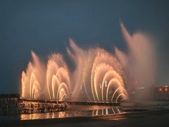 -东港音乐喷泉广场