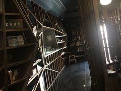 -钟书阁(松江泰晤士小镇店)