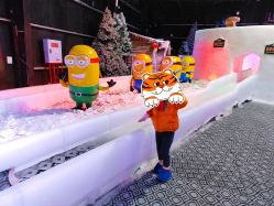 -圣名游乐城冰雪大世界