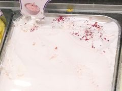 玫瑰海盐冰激凌-雪山晋乡楼(食品街店)