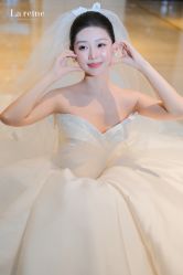 -拉瑞娜LaReine婚纱礼服高级定制