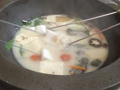 -咕嘟草帽鱼·牛奶一样的鲜鱼汤(包河万达广场创始店)