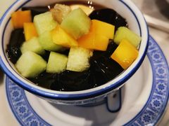 -蝴蝶里·粤菜·点心(滨江龙湖店)
