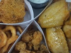 -必胜客(宝杨路宅急送店)