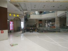 -东方巴黎购物广场