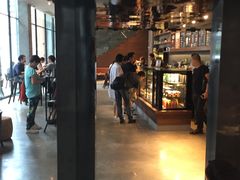 -星巴克臻选(广州高德置地秋广场店)