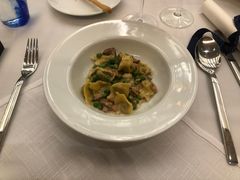 -卡佩罗意大利餐厅及酒吧Al Cappello Trattoria