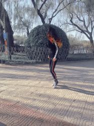 -TONI&GUY