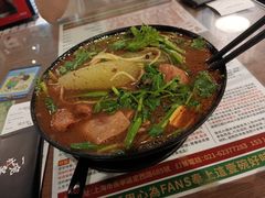 -肥汁米蘭香港米线(定西路店)
