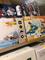 -菠萝树益智玩具体验馆(玖伍文化城店)