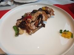 鸡枞兰度炒爽肉-馋遇江南·精致湖景雅宴(东方之门店)