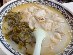 -明呈黄鱼面馆(斜土路店)