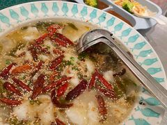 -姚姚酸菜鱼·金戈戈香港豉油鸡(喜荟城联名店)